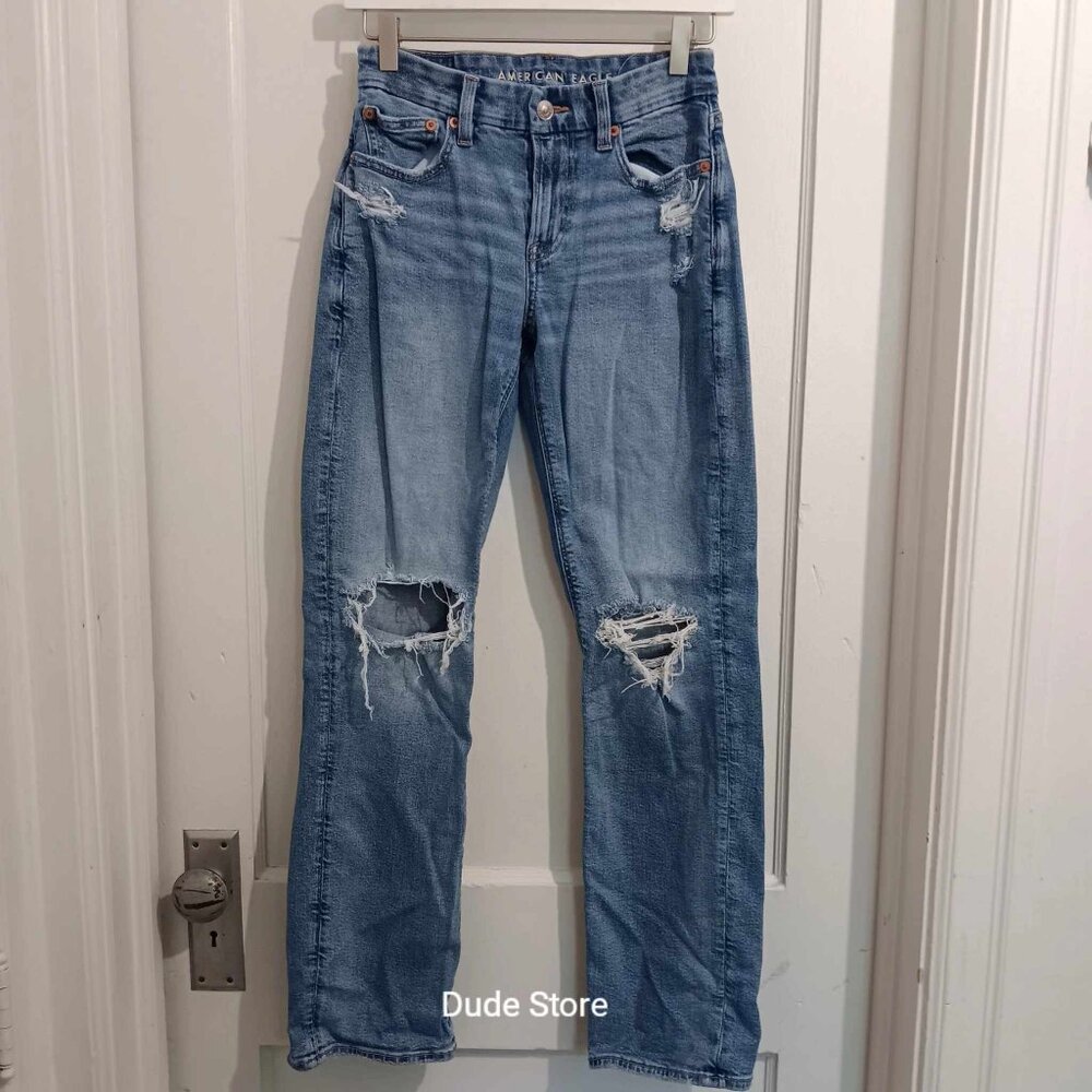 American Eagle Women's Distressed Jeans - Size 2 - 26" x 29"